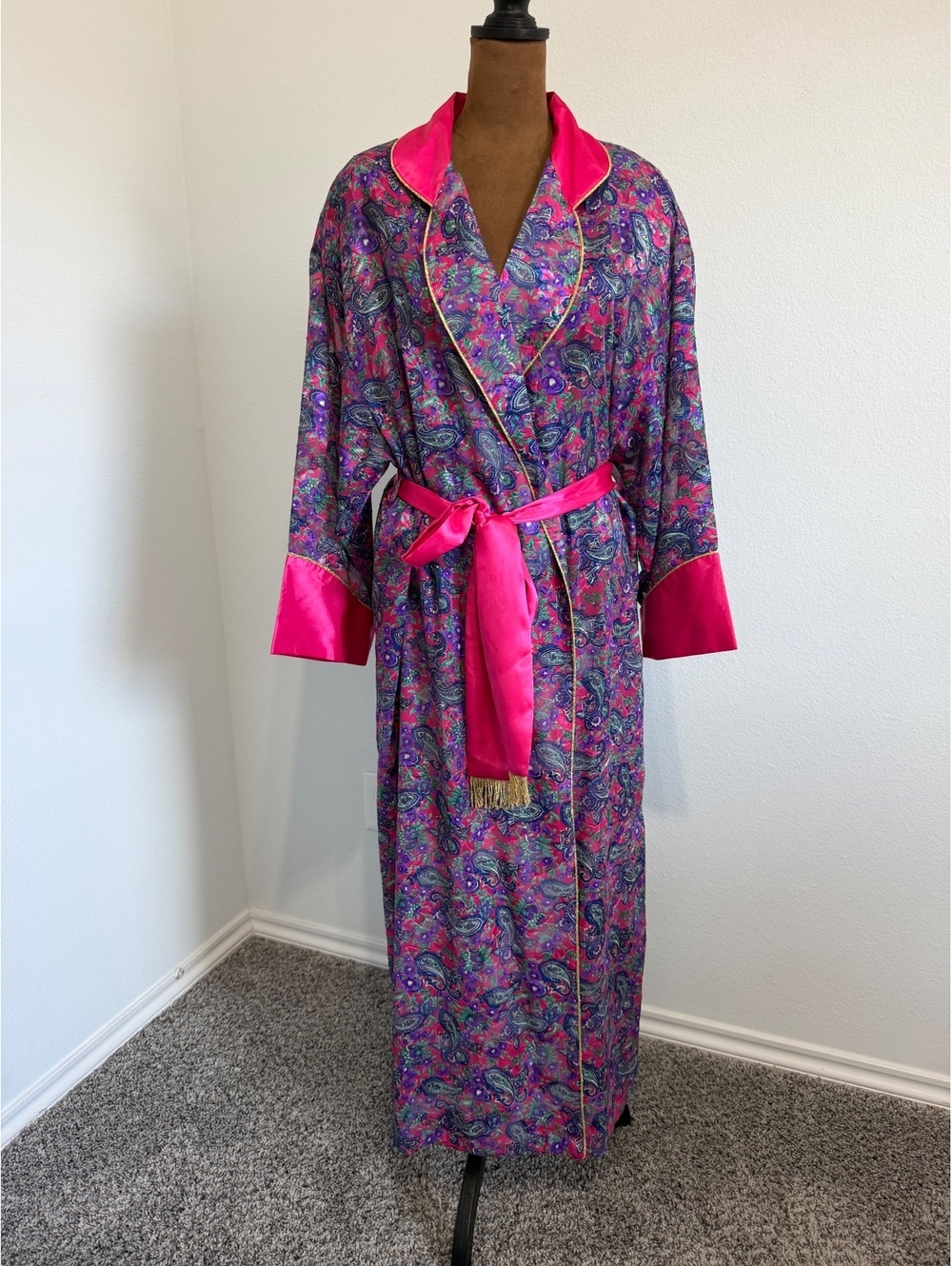 Cabernet Vintage Long Sleeve Paisley Floral Boho Sheer Belted Bathrobe Size M